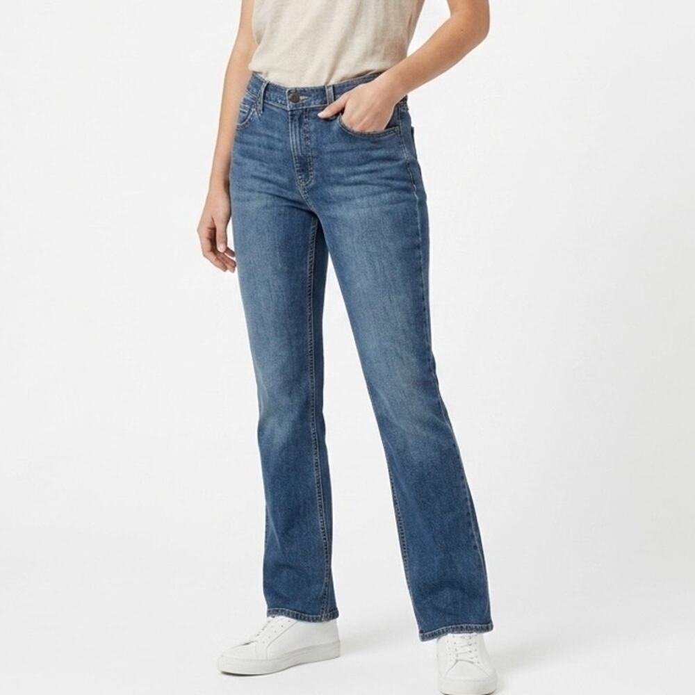 Old Navy Women's Boot-Cut Jeans 12 
Just Below Waist Mid Rise Blue Denim Stretch